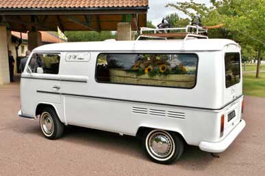 White Volkeswagon Van